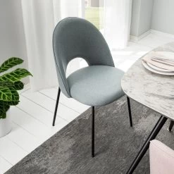 Chaise Capitonnée Ikley 36 Chaise Capitonnée Ikley -Magasin de meubles 1000179451 200310 11375800005 MOOD DETAILS P000000001000179451 mood