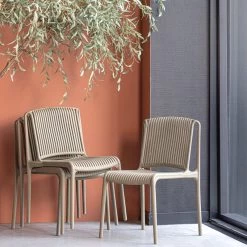 Chaises Schönberg (lot De 4) -Magasin de meubles 1000344495 220414 021 MOOD DETAILS P000000001000344495 mood