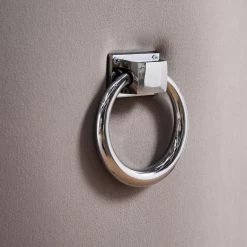 4 Chaises De Salle à Manger Windsor -Magasin de meubles 1e04ea2b3d3c4672afad1eb18cb27c57