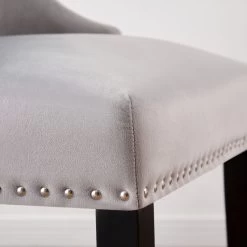 4 Chaises De Salle à Manger Windsor -Magasin de meubles f29a1ec6ae1c4e19addfa1d6cdbd372d